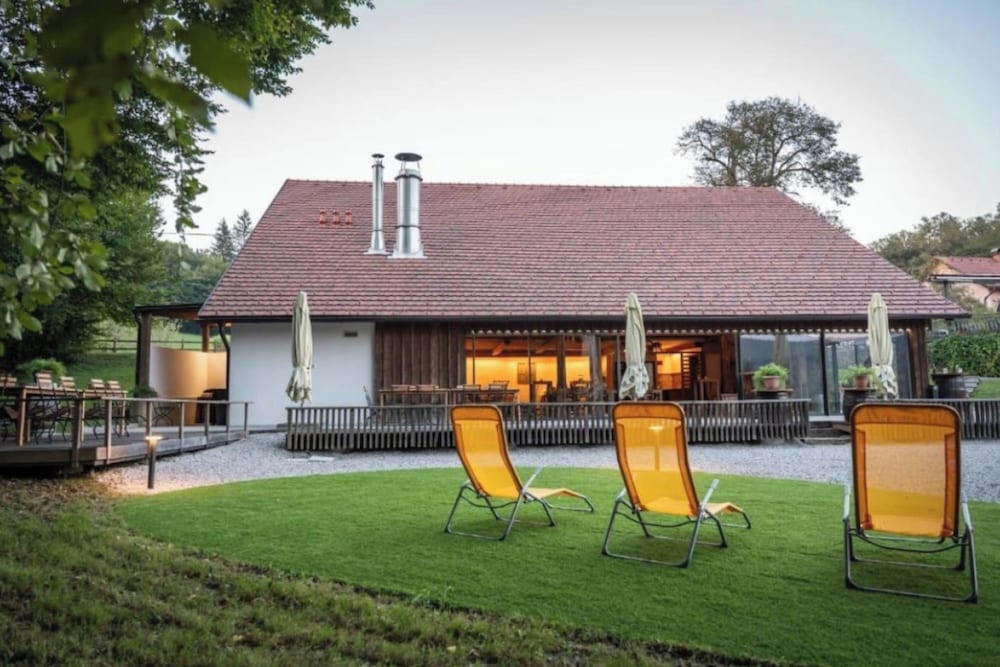 Luxury Chalet Martin 20163328 — Grosuplje