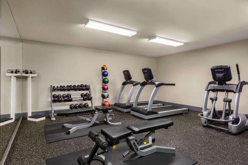 Hawthorn Suites by Wyndham Columbus Fort Benning - photo 24