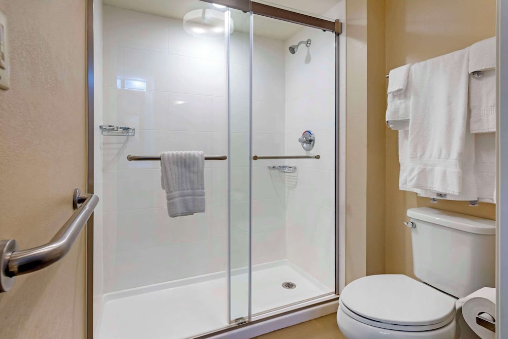 Comfort Inn & Suites Wilkes Barre Arena - photo 21