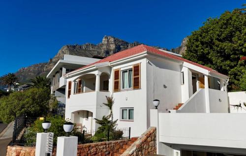 Sweet Home Bakoven Beach — 4-Star Luxury Hotel in Cape Town, South Africa