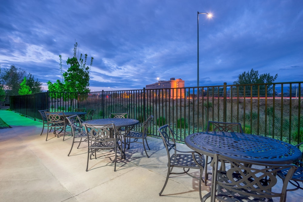 Holiday Inn & Suites Grand Junction by IHG - photo 31