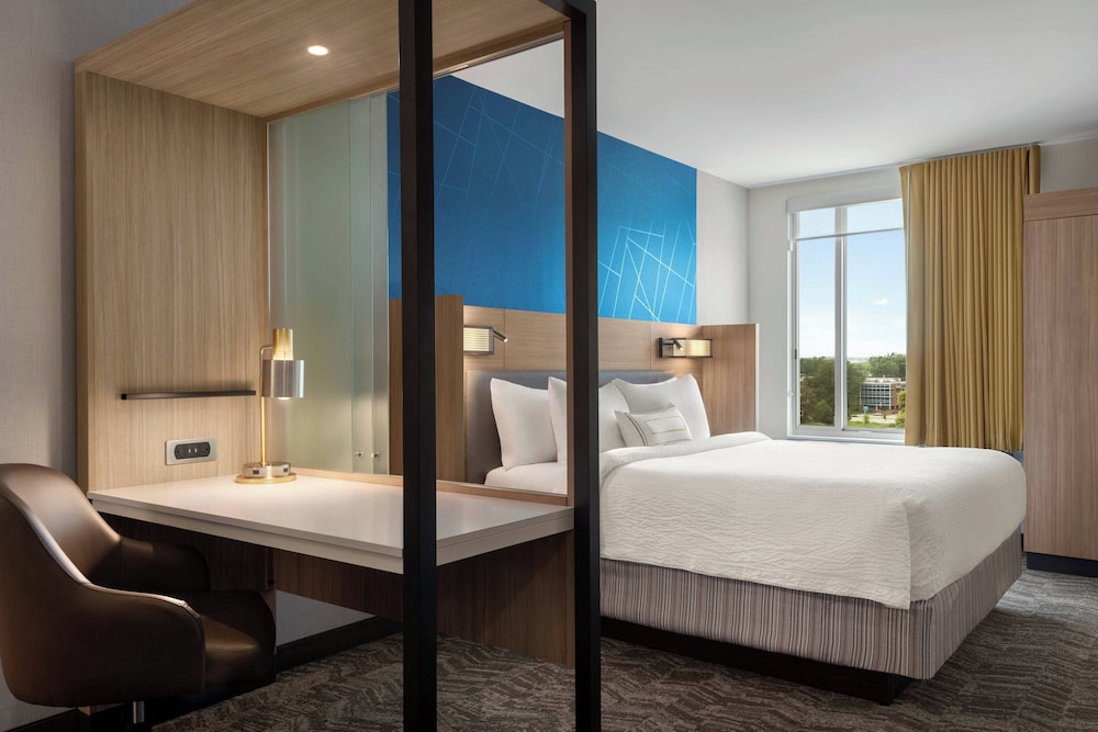 SpringHill Suites by Marriott Milwaukee West Wauwatosa - photo 5