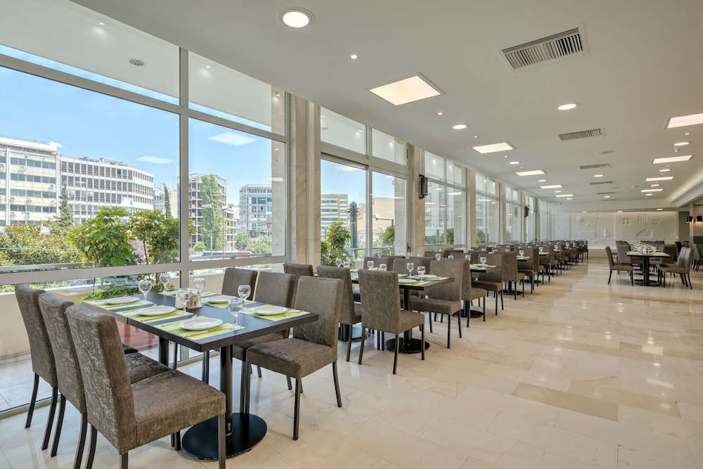 מזון ומשקאות