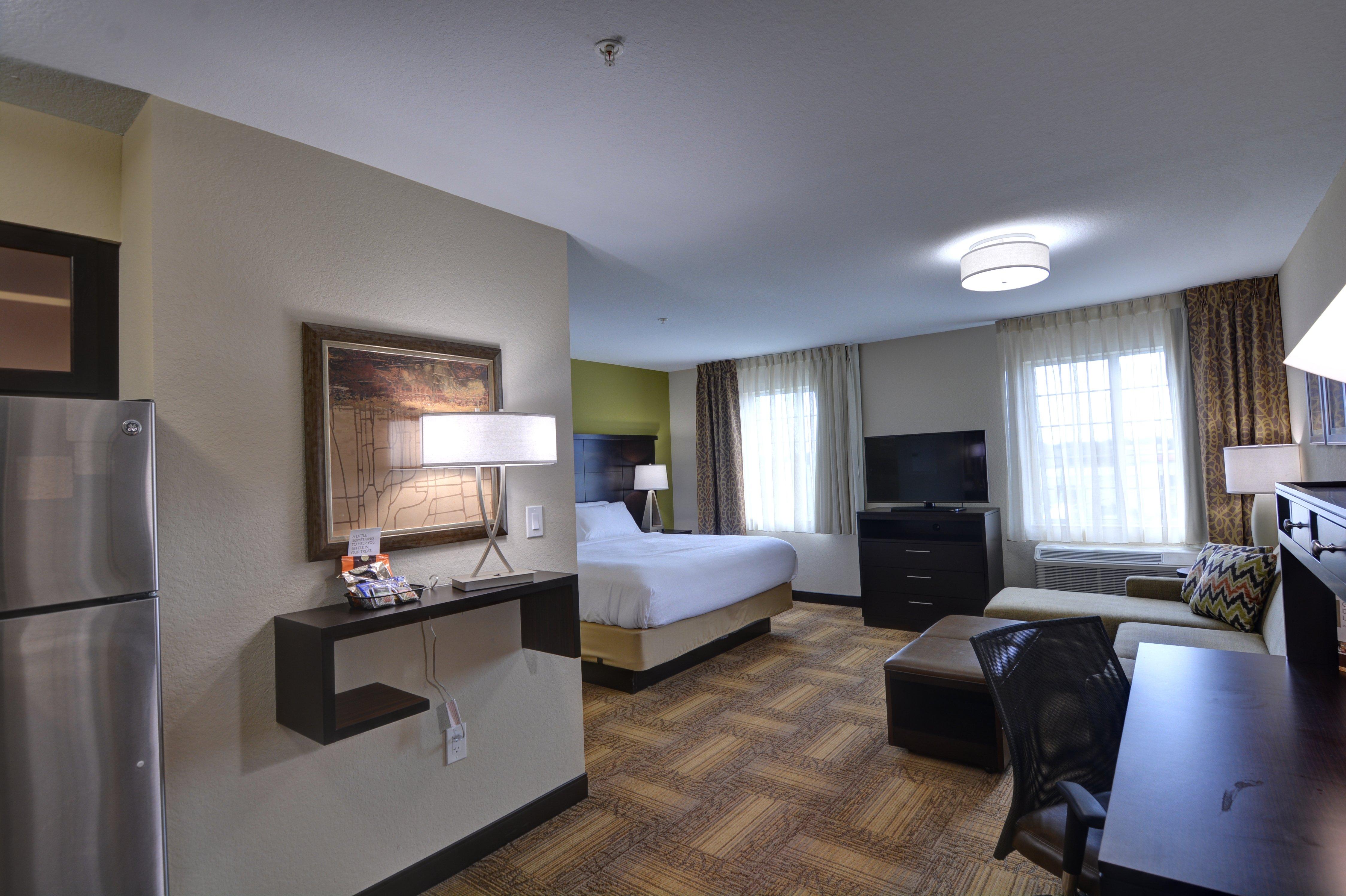 Staybridge Suites Lakeland West - photo 9