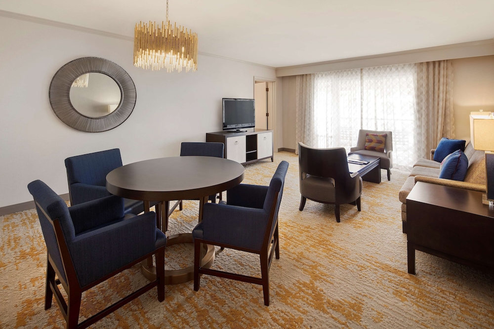 DoubleTree by Hilton Ontario Airport - photo 23