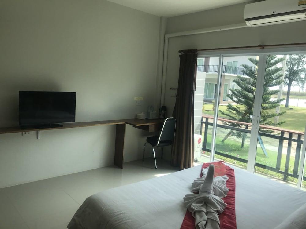Hadthong Resort — Pak Phayun — photo 5