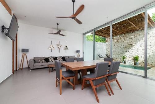 Relaxing 2 bedroom apartement in the center of tulum with private pool and terrace — 4-Star Luxury Hotel in Tulum, Mexico