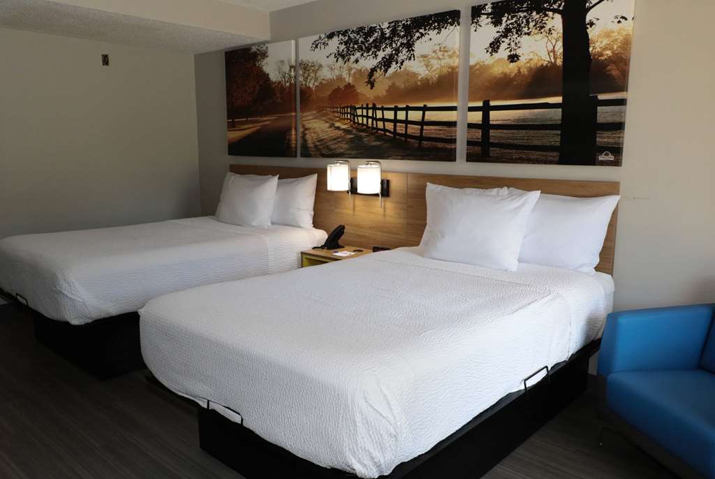 Days Inn by Wyndham Farmville - photo 9