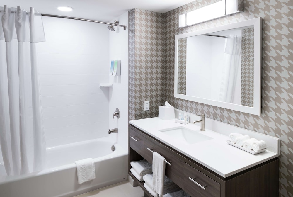Home2 Suites by Hilton Jacksonville Airport - photo 27