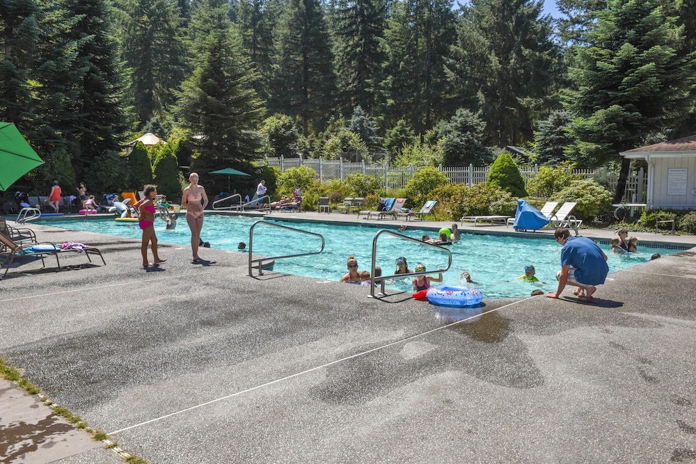 Thunderbird RV & Camping Resort - photo 10
