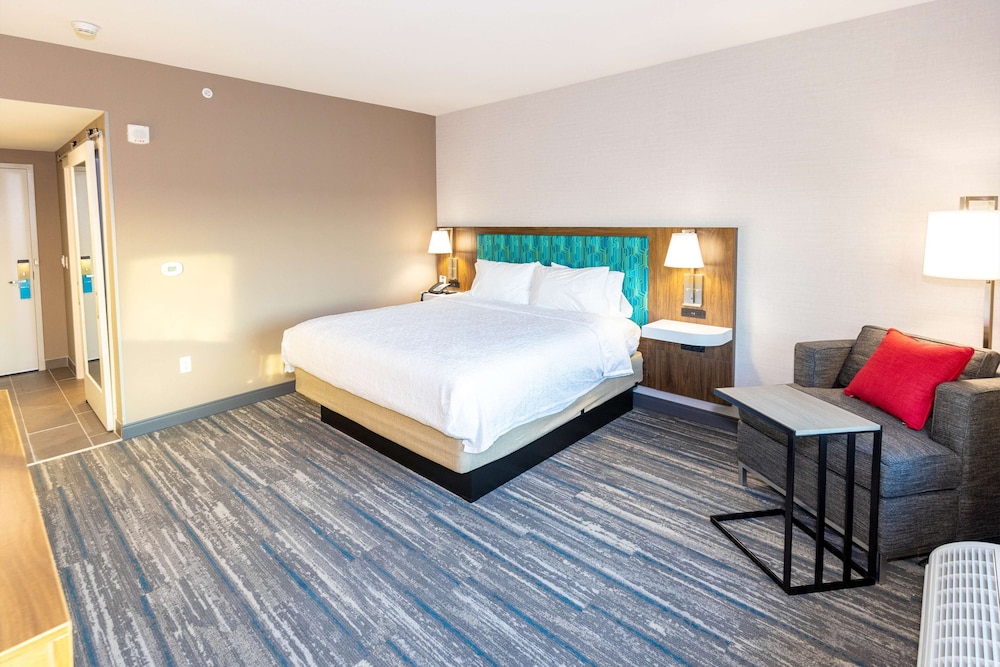 Hampton Inn by Hilton Selma - photo 15