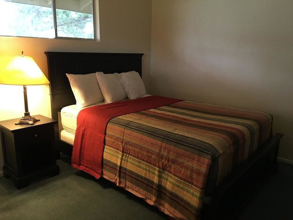 Lake Shastina Golf Resort - photo 9