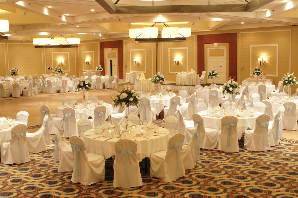 Doubletree by Hilton Somerset Hotel and Conference Center - photo 39
