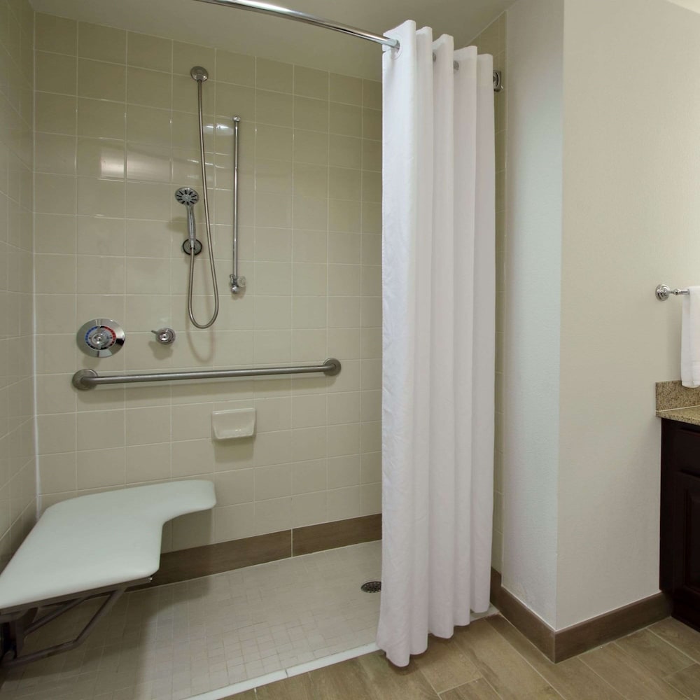 Homewood Suites by Hilton Ft. Lauderdale Airport Cruise Port - photo 35