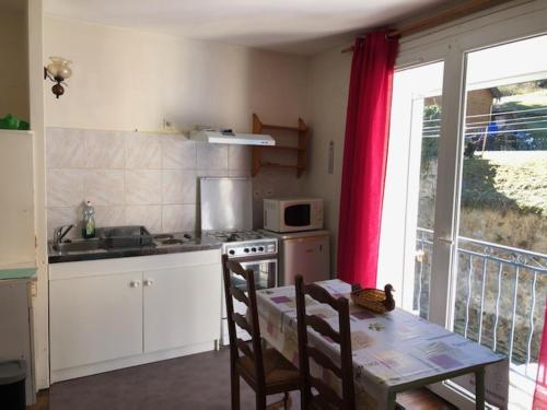 Studio Cabine Bagneres de Bigorre in Bagneres-De-Bigorre, France