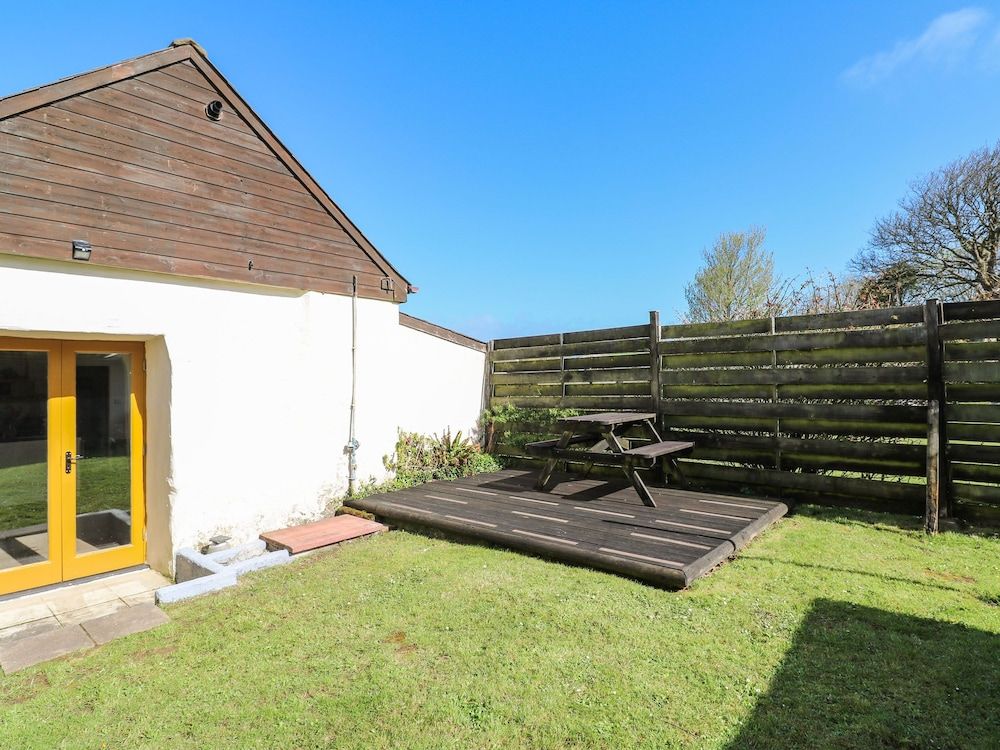 Contention Barn — Perranporth — photo 4