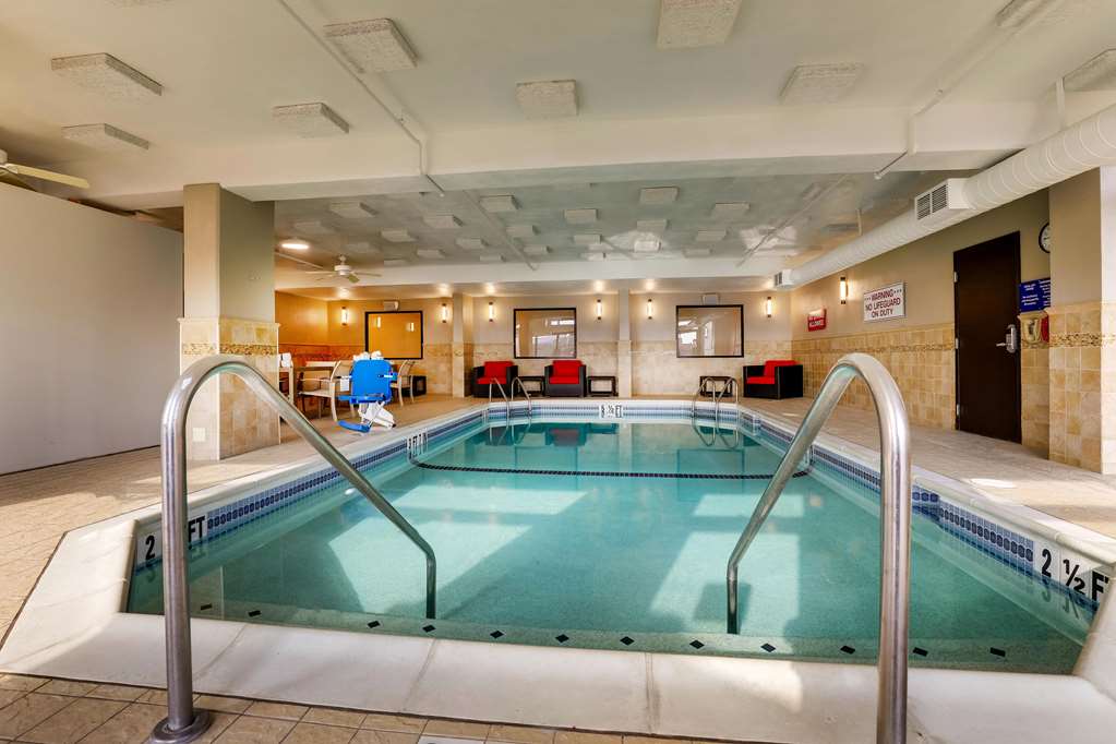 Drury Inn & Suites Marion - photo 37