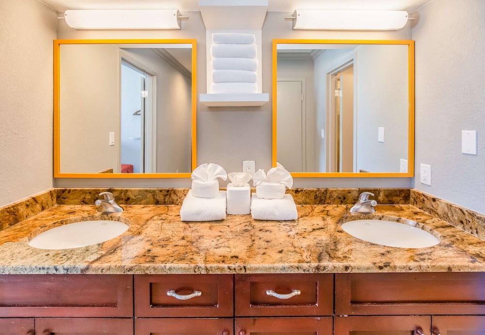 Hampton Inn Pensacola Beach - photo 45
