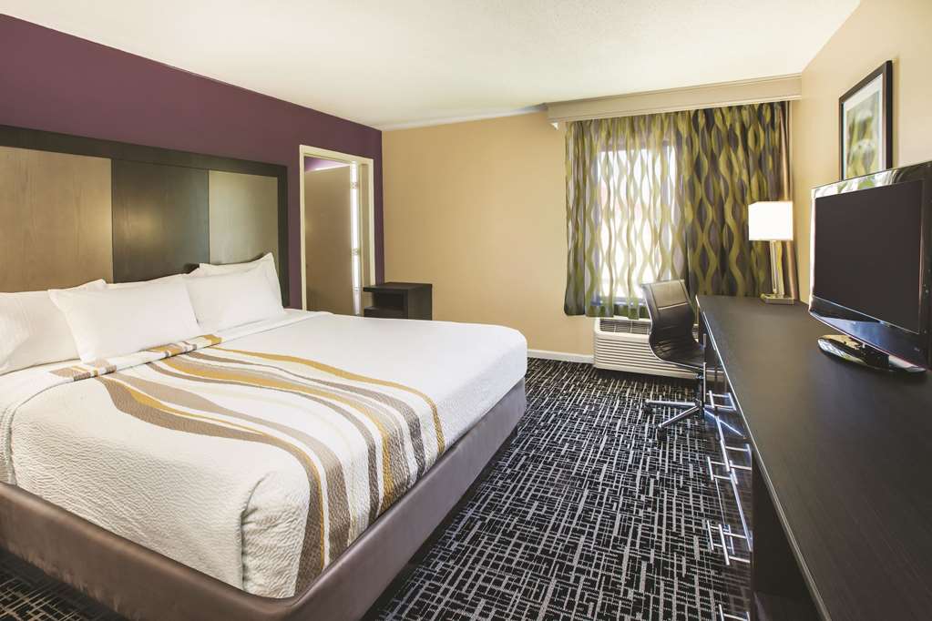 Spark by Hilton Waldorf - photo 47