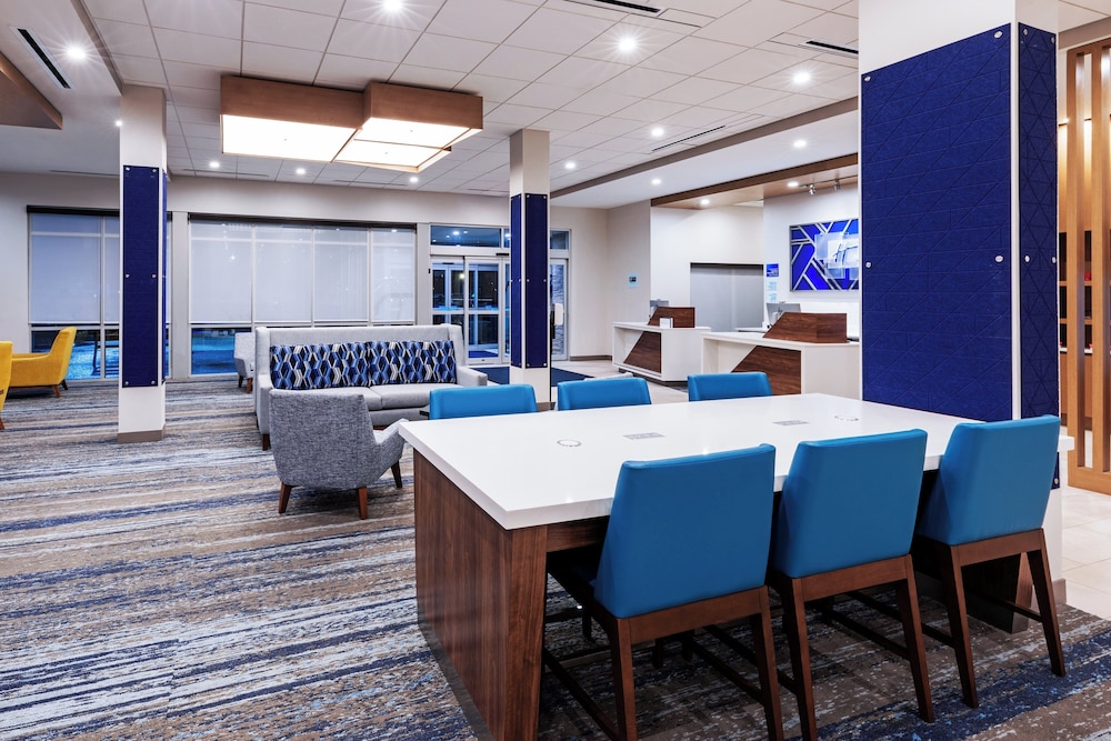 Holiday Inn Express & Suites Senatobia I 55 by IHG - photo 46