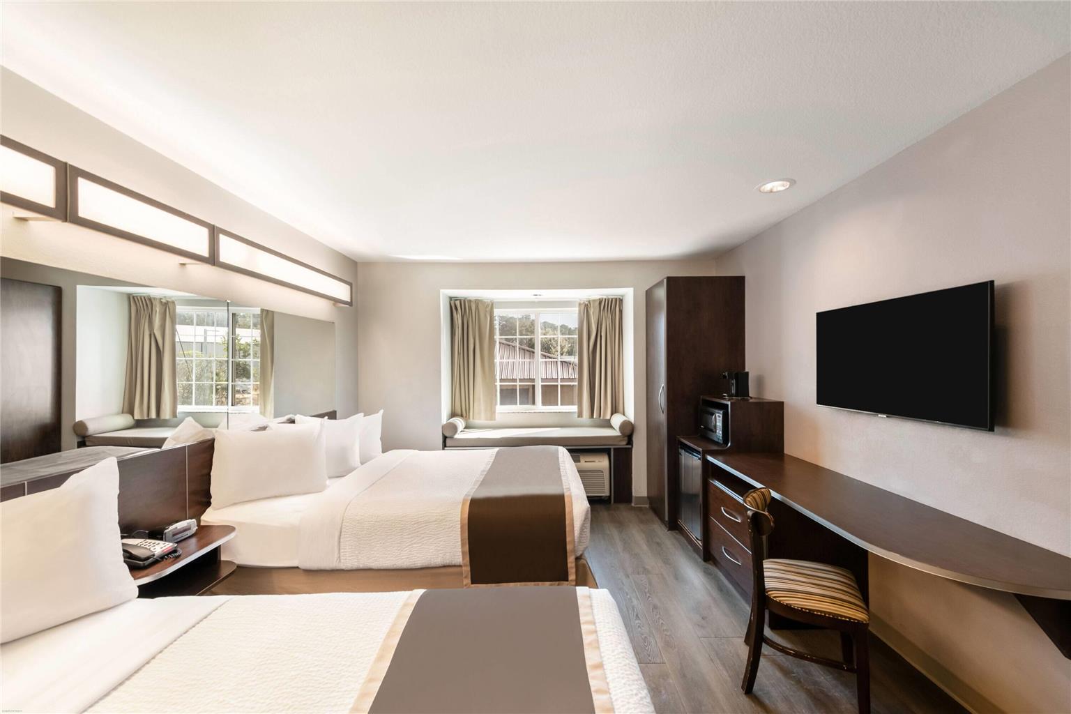 Microtel Inn & Suites by Wyndham Pearl River Slidell - photo 11