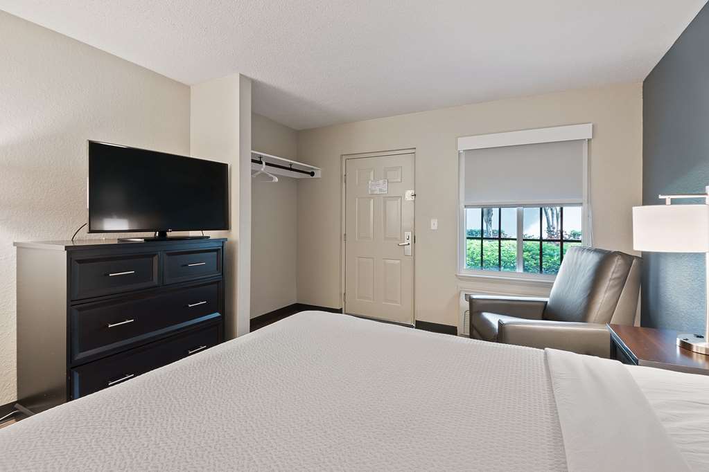 Extended Stay America Suites Miami Airport Blue Lagoon - photo 27
