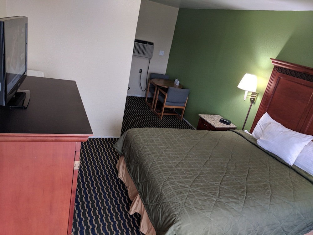 Benton Inn - photo 8