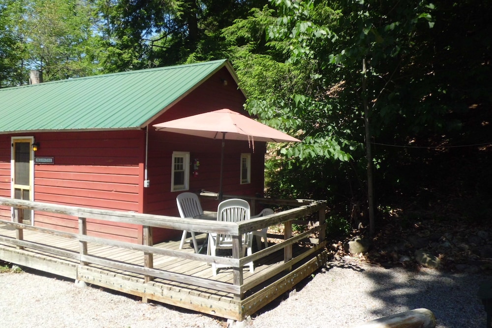 Hide A Way Waterfront Cottages - featured photo
