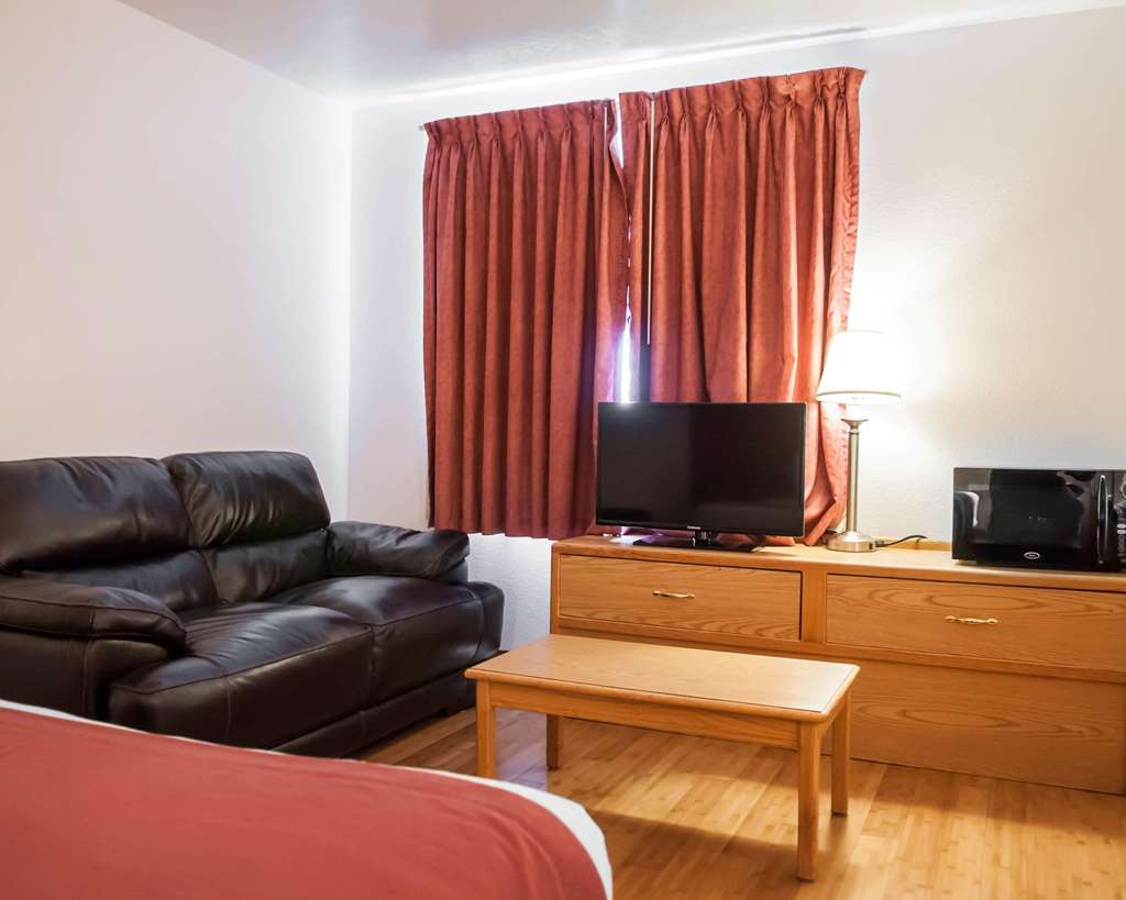 Econo Lodge Albuquerque Old Town - photo 19
