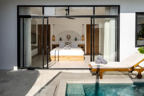 Palm Residence Lot 22 Villa Uluwatu Tranquil Stay with Modern Comfort — 4-Star Luxury Hotel in Pecatu, Indonesia
