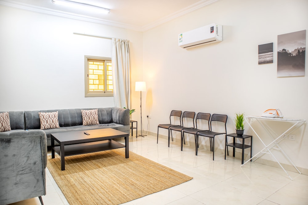 10 Minutes From Al Masjid — 4-Star Luxury Hotel in Medina, Saudi Arabia