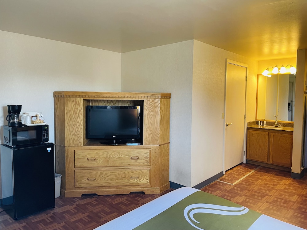 America's Best Value Inn Sandpoint - photo 10