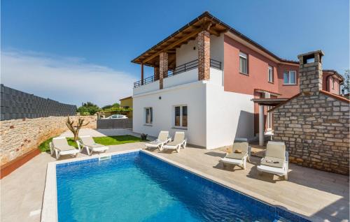Gorgeous Home In Pula With Wifi — 4-Star Luxury Hotel in Pula, Croatia