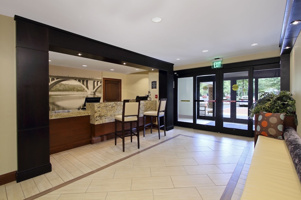 Staybridge Suites Tysons McLean an IHG Hotel - photo 3