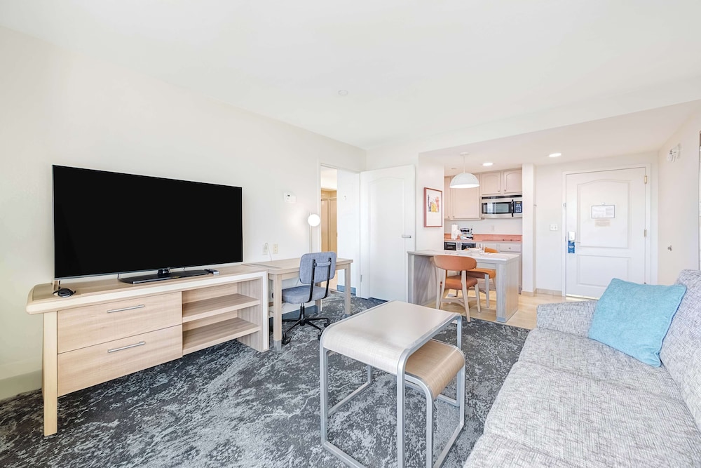 Homewood Suites by Hilton East Rutherford Meadowlands - photo 49