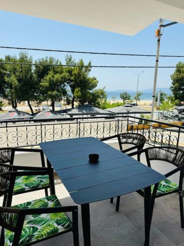 Seaviewapartment — 4-Star Luxury Hotel in Paralia Ofryniou, Greece