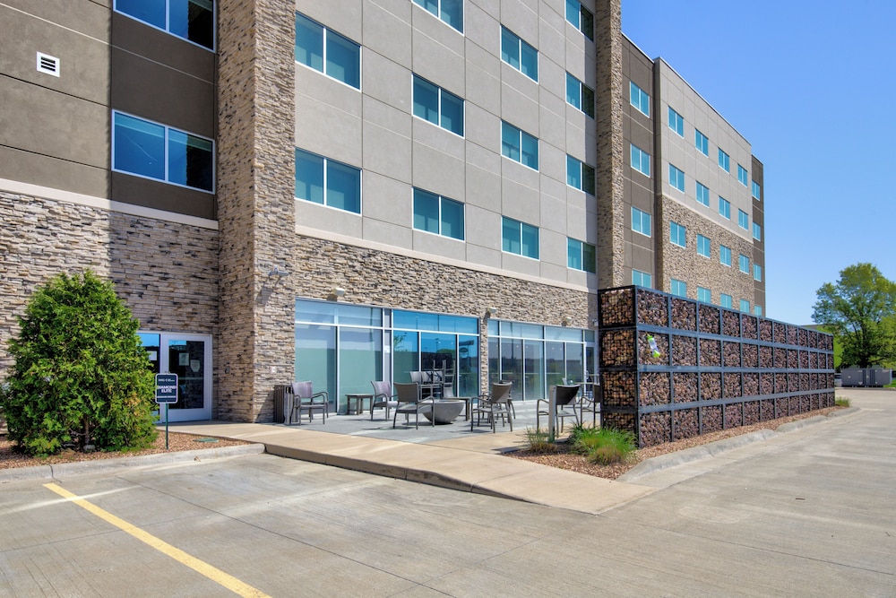 Holiday Inn Express & Suites Onalaska La Crosse Area by IHG - photo 47