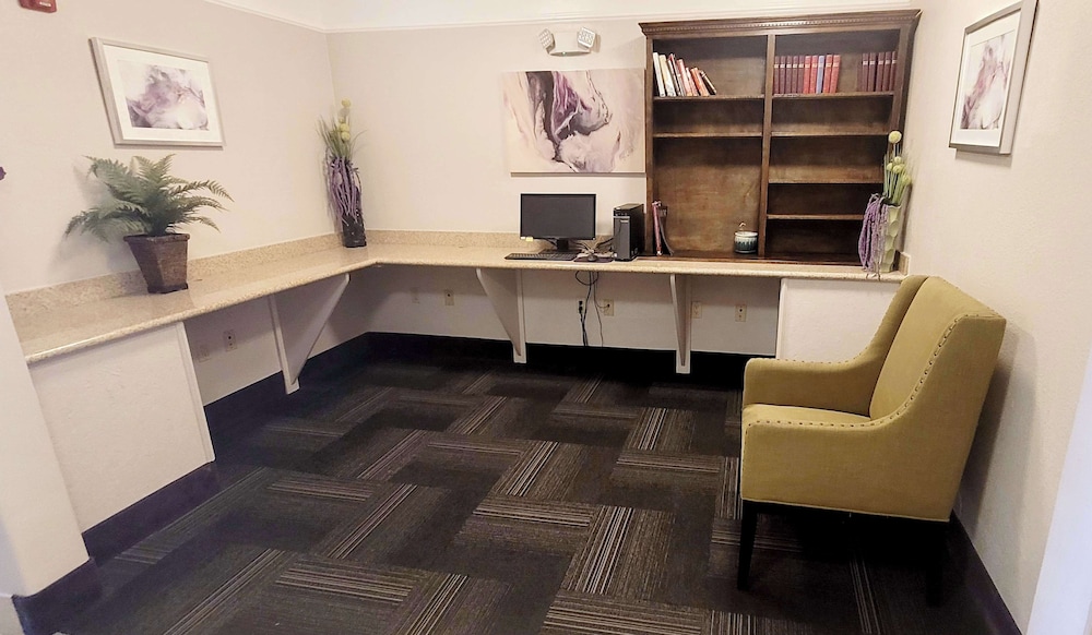 Kemah Edgewater Hotel SureStay Collection by Best Western - photo 22