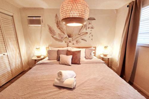 Hidden Tropical Gem Calle Ocho 1 — 4-Star Luxury Hotel in Miami, United States