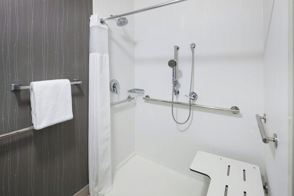 Courtyard by Marriott Omaha Downtown - photo 18
