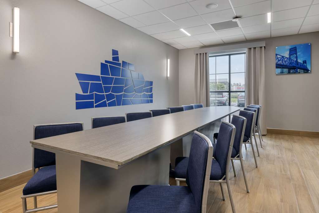 Comfort Inn & Suites Jacksonville Orange Park Near Naval Air Station - photo 24