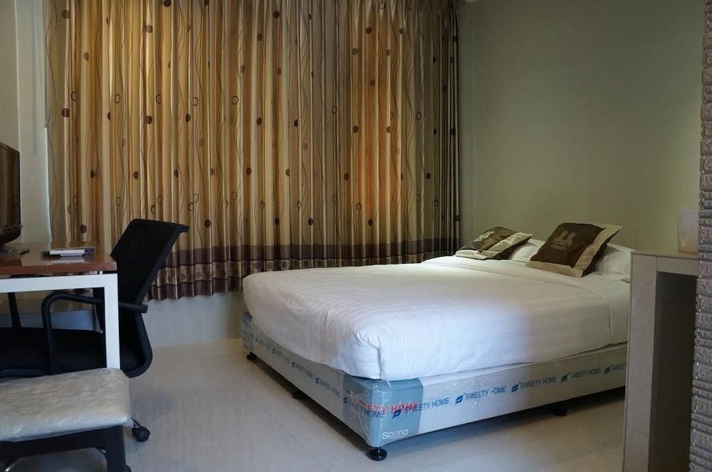 Highland Lodge Hotel in Yangon, Myanmar