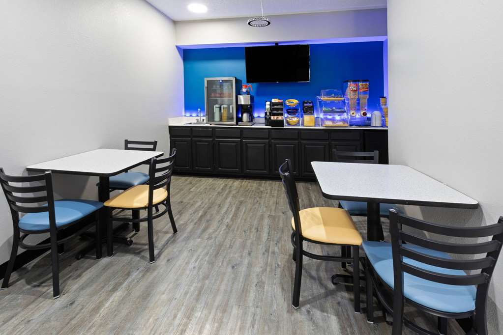 Days Inn by Wyndham North Little Rock Maumelle - photo 47