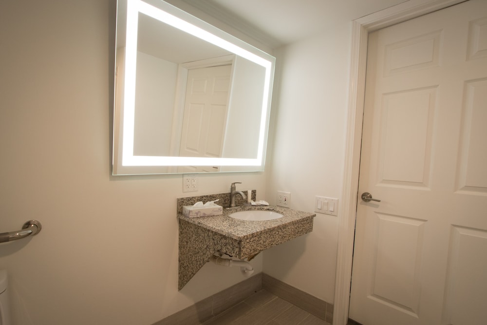 Envi Boutique Hotel Henderson Evansville South - photo 76