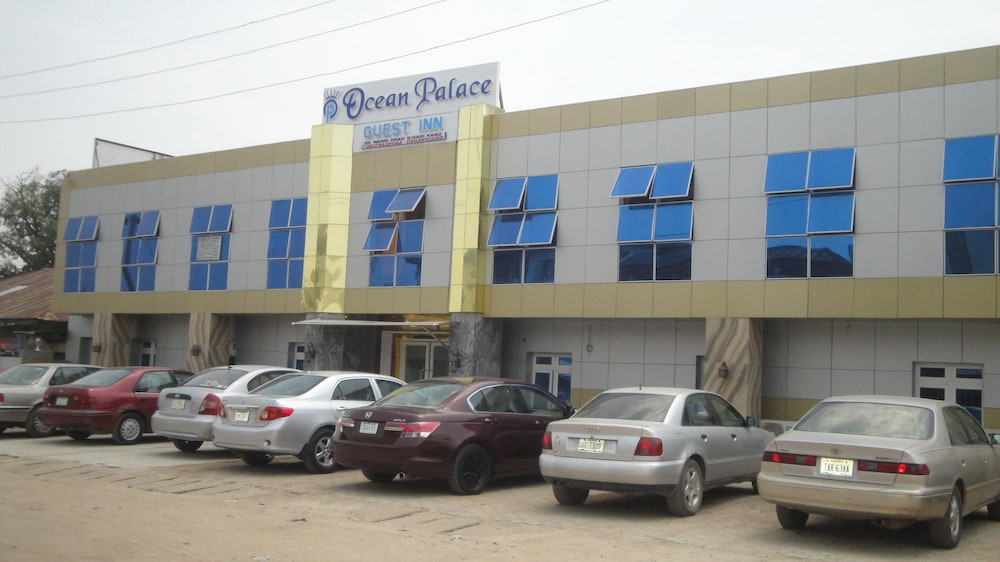 Ocean Palace Guest Inn