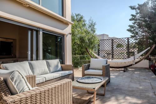 Harmony Villa — 4-Star Luxury Hotel in Marathonas, Greece
