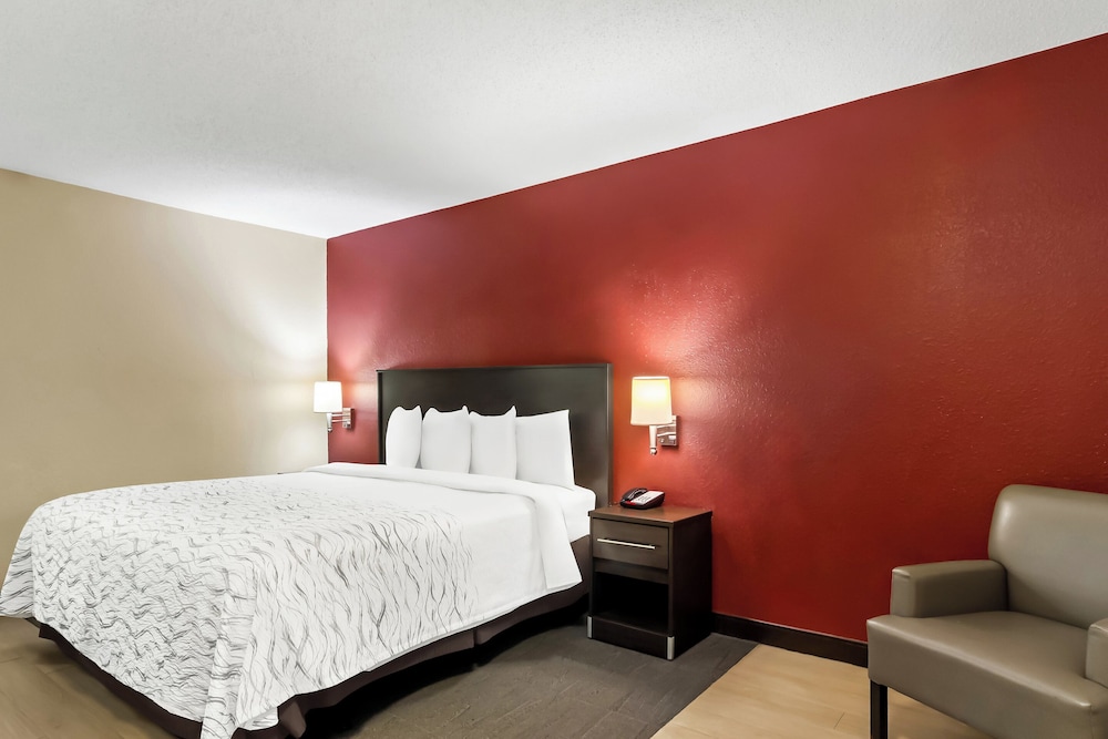 Red Roof Inn PLUS Jacksonville Southpoint - photo 23