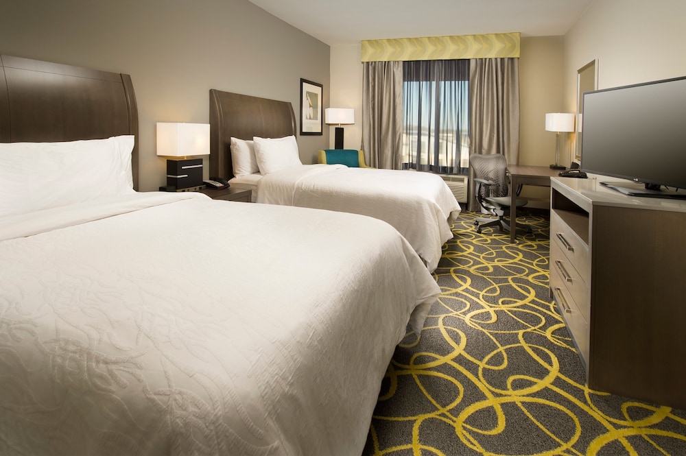 Hilton Garden Inn College Station - photo 7