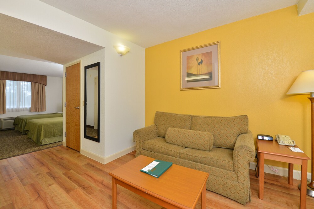 Spark by Hilton Orlando near Universal - photo 15