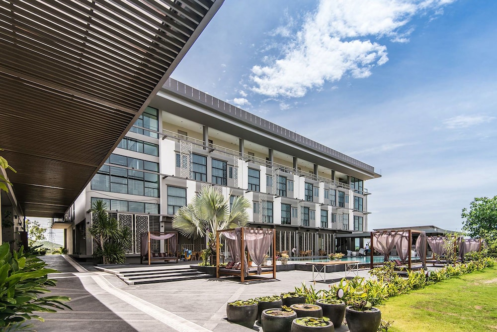 Navela Hotel & Banquet in Ratchaburi, Thailand